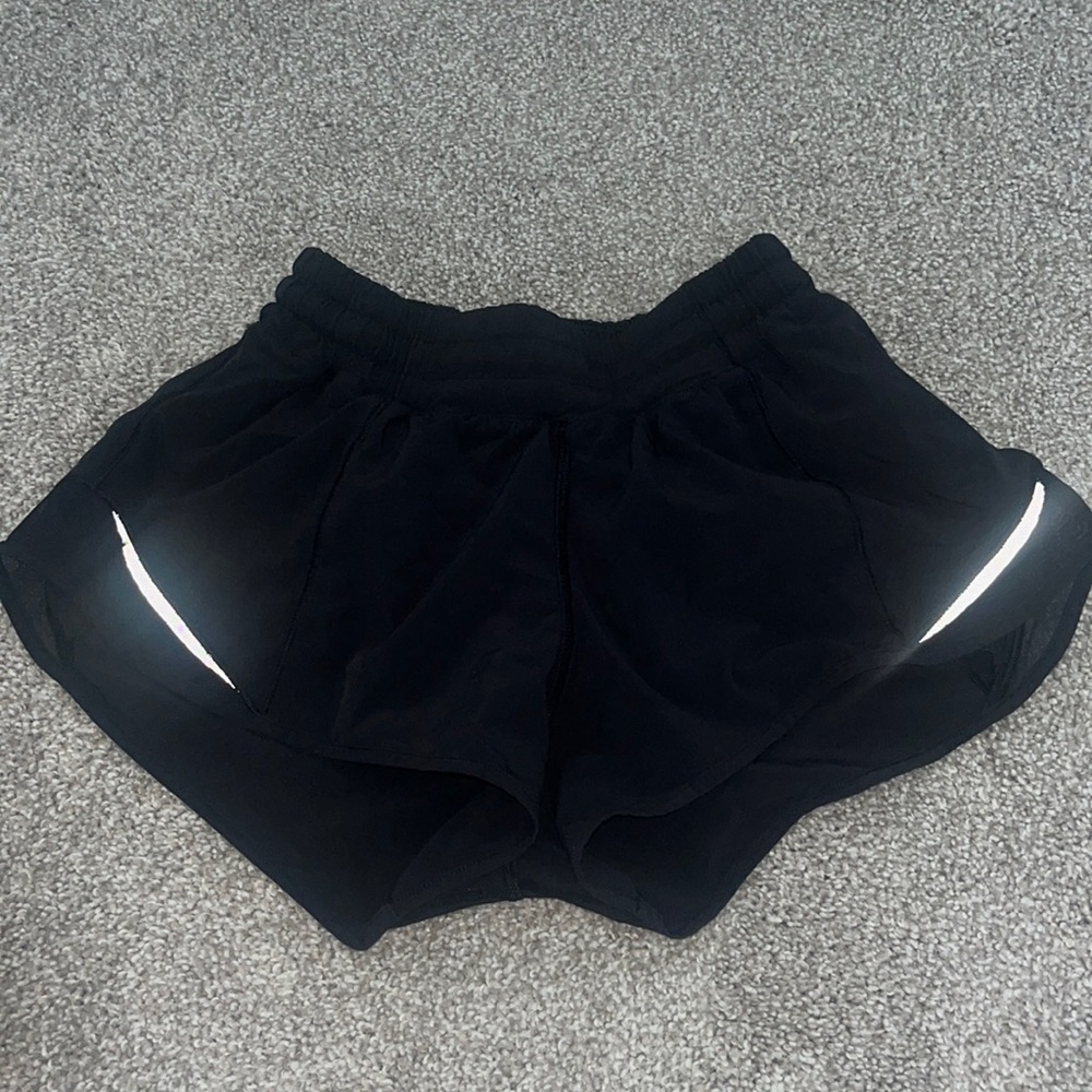 black lulu lemon shorts